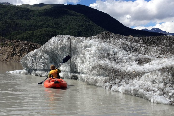 Kayaking next to Icebergs!